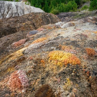 pigmenty mineralne
